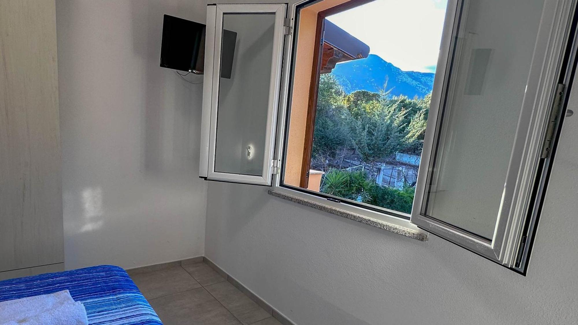 Mama House Con Vista Mare Apartamento Cala Gonone Exterior foto